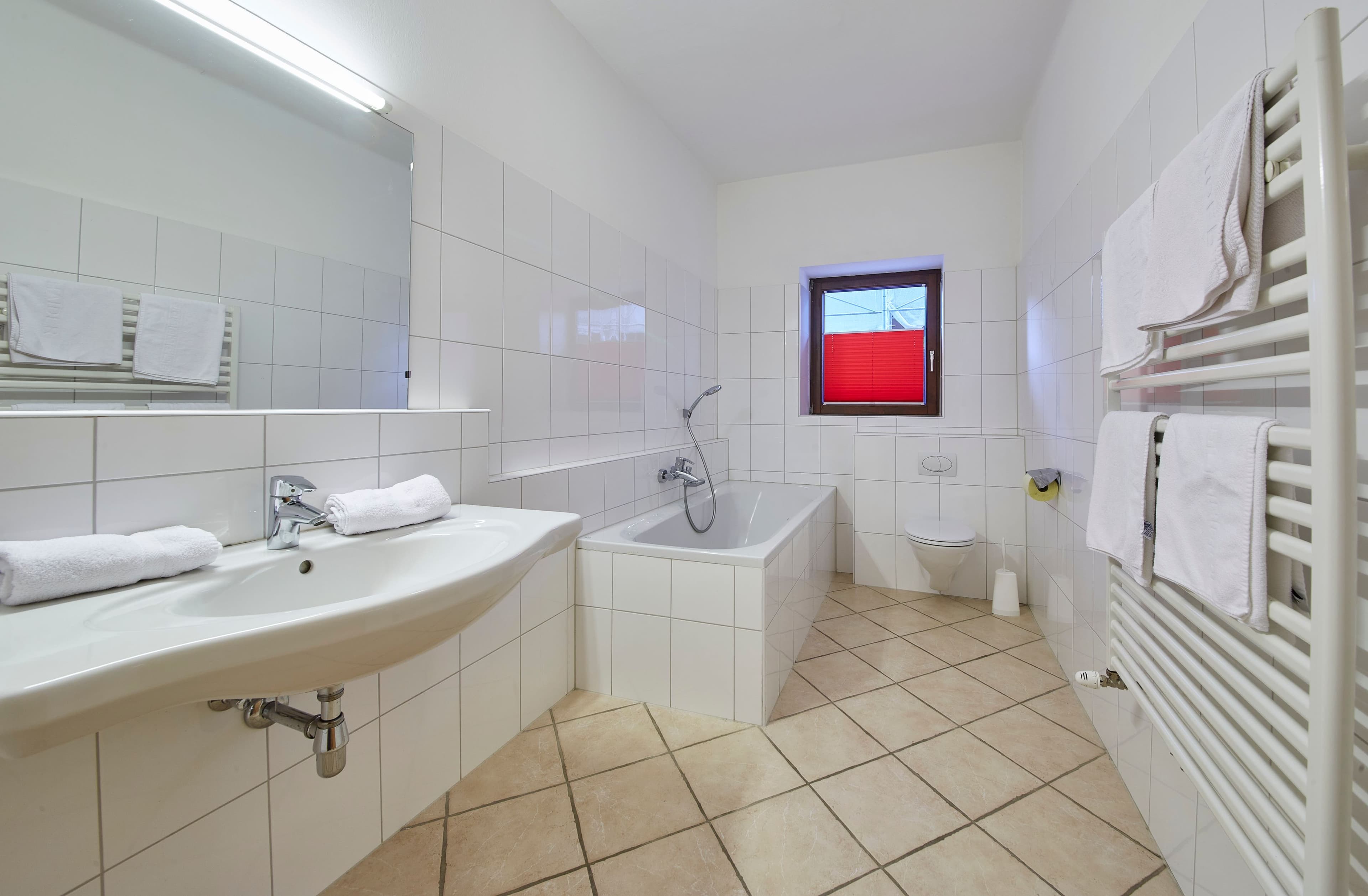 Chalet Haider Top 2 - Image 5