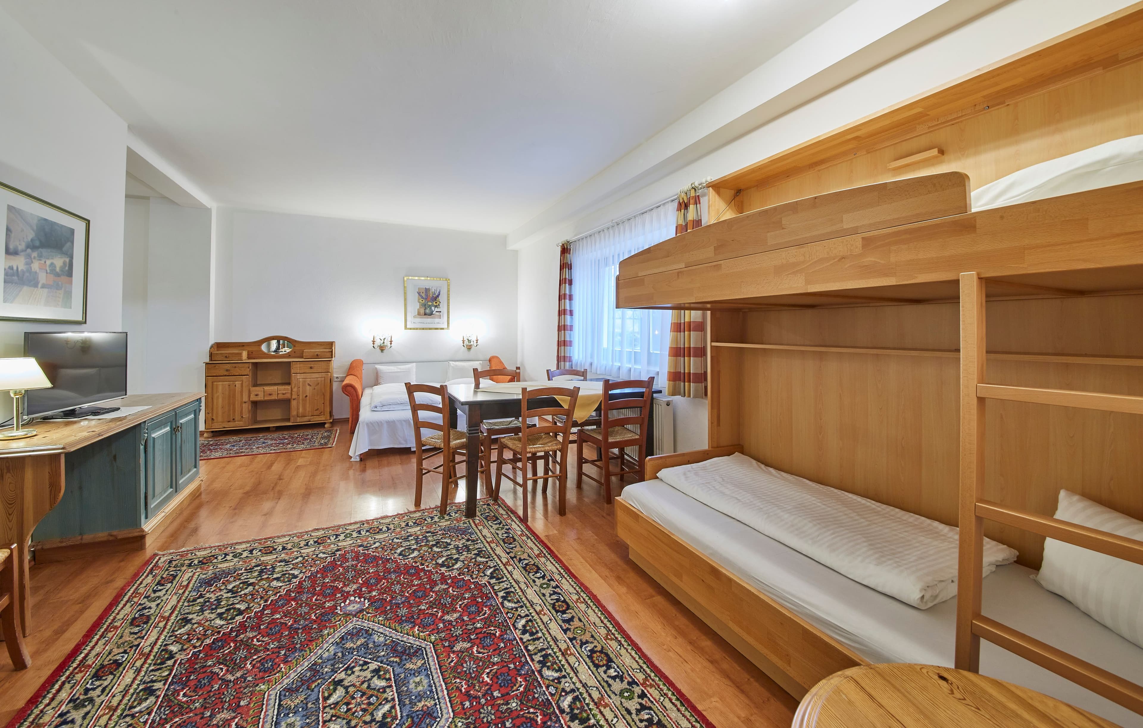 Chalet Haider Top 2 - Image 4