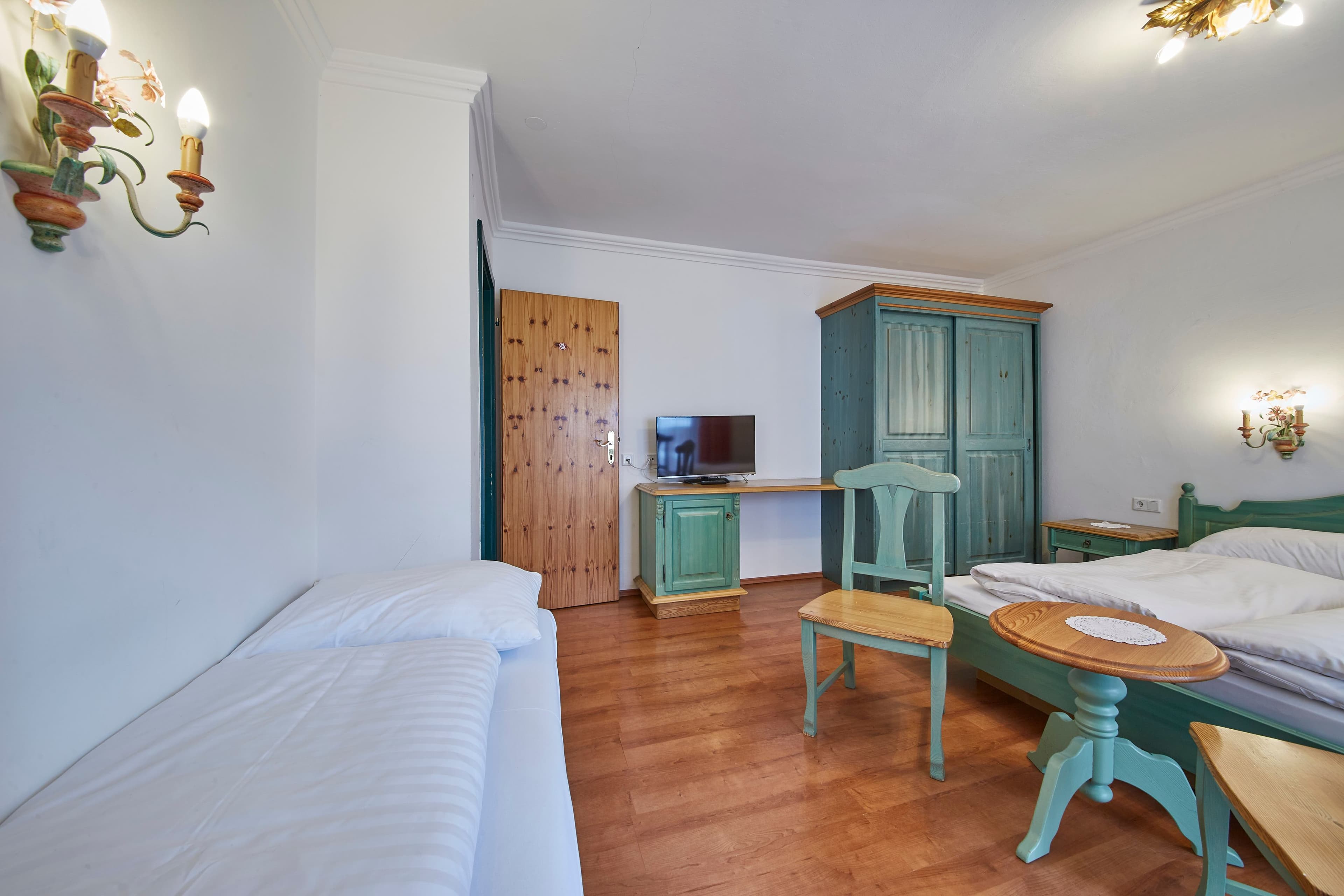 Chalet Haider Top 5 - Image 5