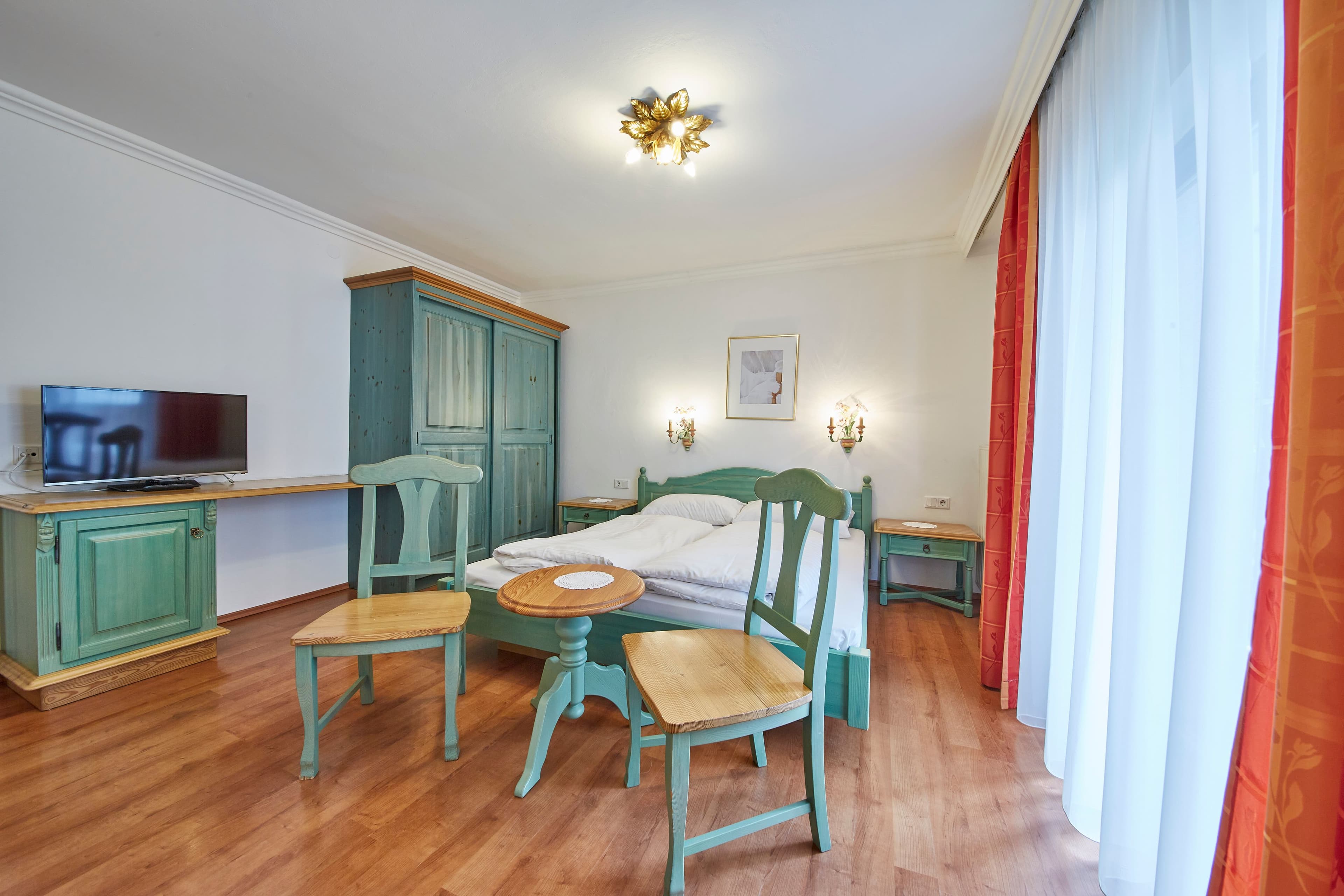 Chalet Haider Top 5 - Image 2