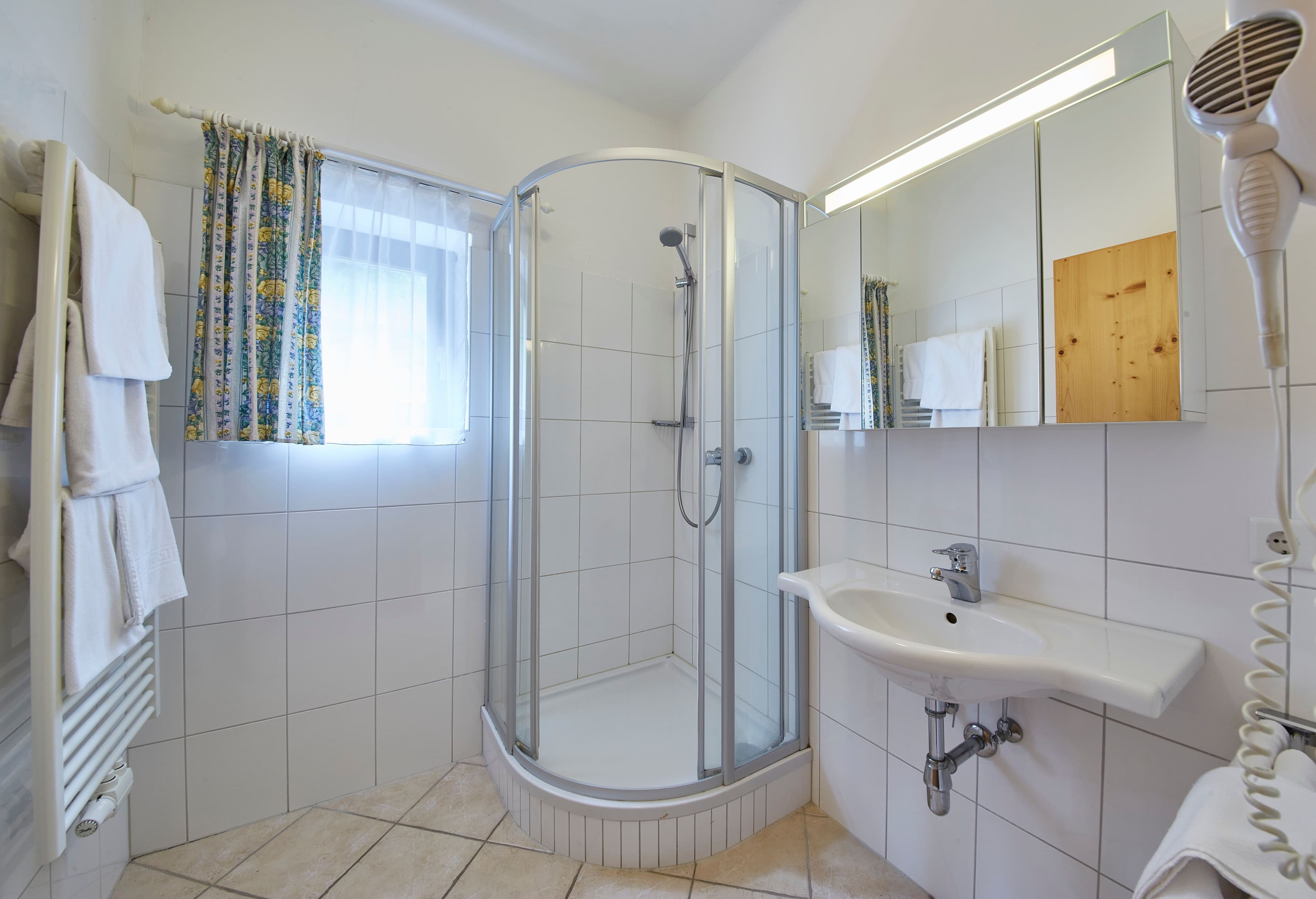 Chalet Haider Top 3 - Image 3